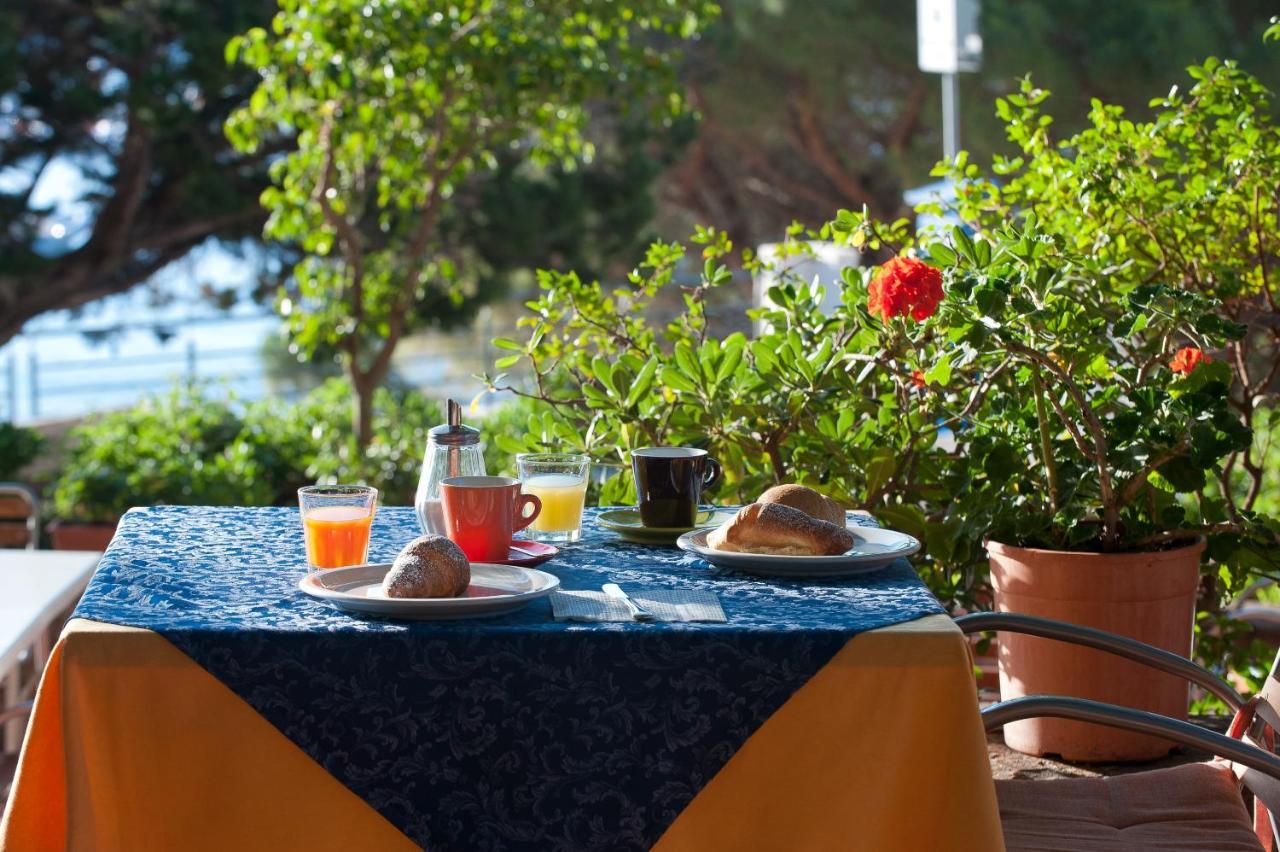 Albergo Miramare Cala Gonone Exterior photo