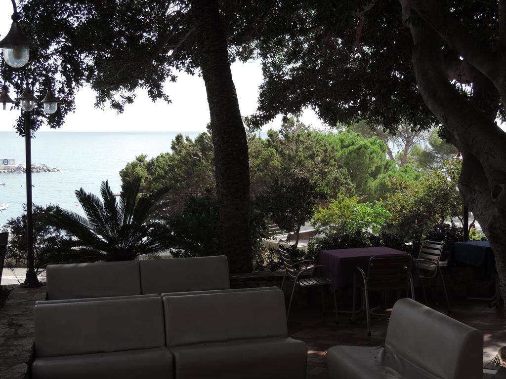 Albergo Miramare Cala Gonone Exterior photo