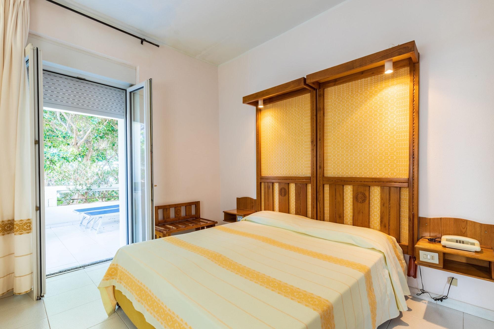 Albergo Miramare Cala Gonone Exterior photo